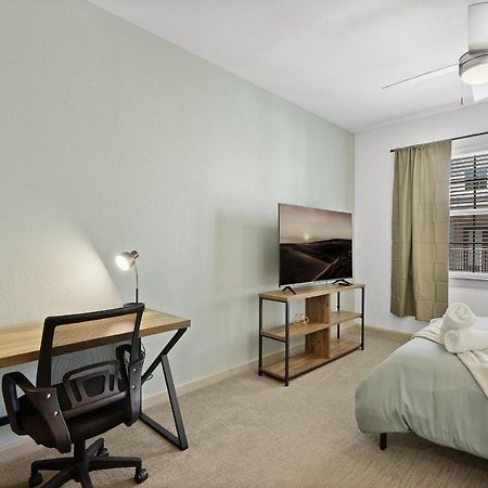 Luxe 3B/2B Getaway - Pool, Gym, Parking, Pet Wash Lejlighed Leander Eksteriør billede