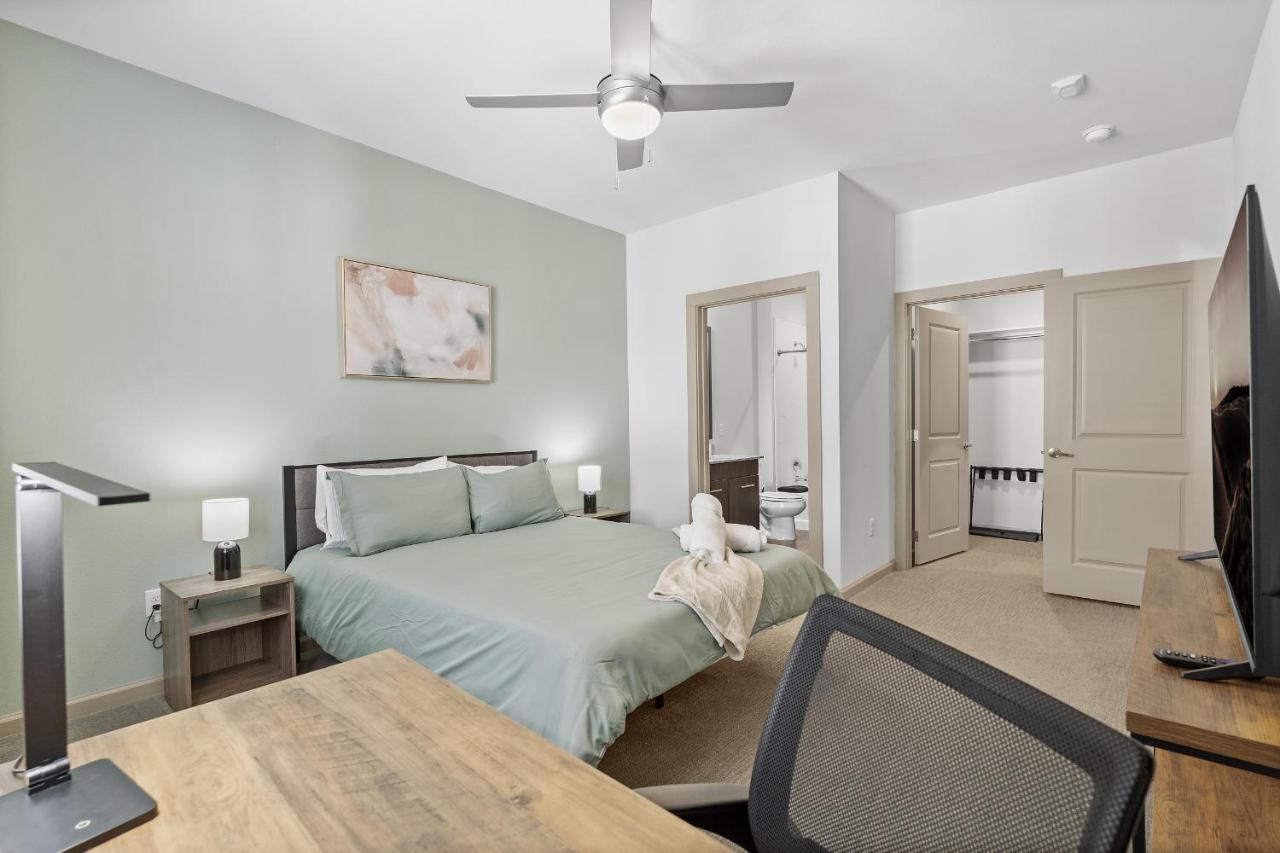 Luxe 3B/2B Getaway - Pool, Gym, Parking, Pet Wash Lejlighed Leander Eksteriør billede