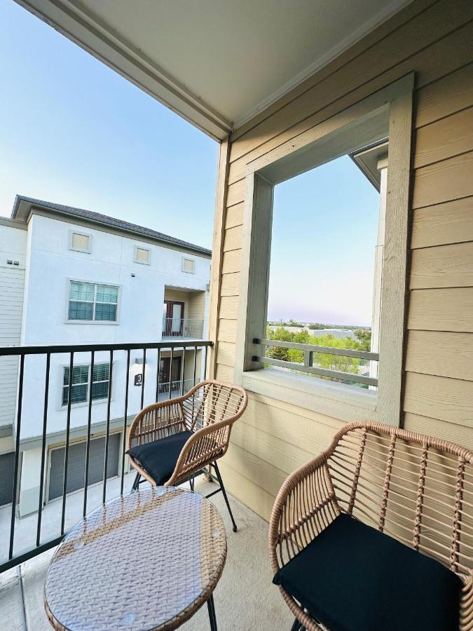Luxe 3B/2B Getaway - Pool, Gym, Parking, Pet Wash Lejlighed Leander Eksteriør billede