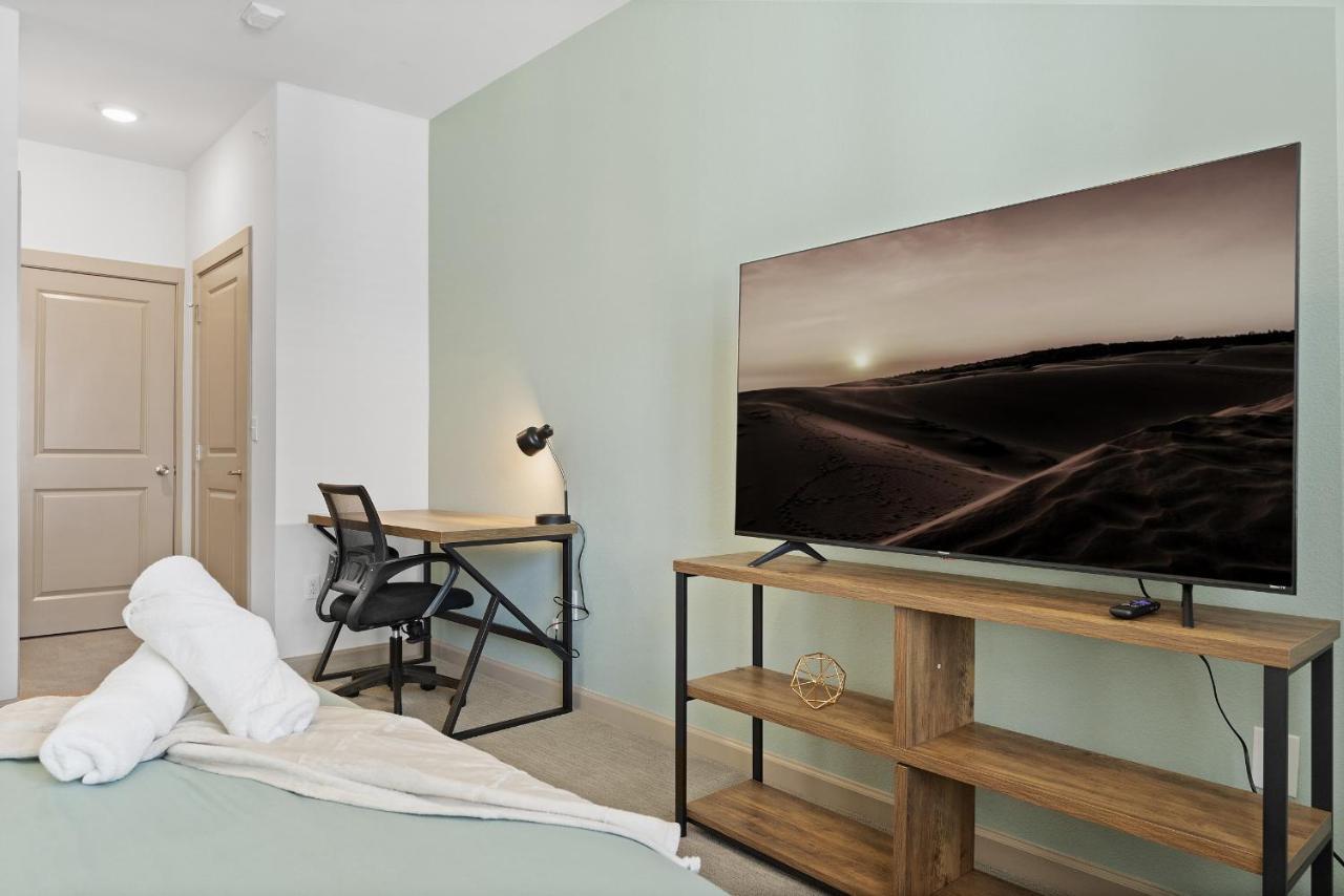 Luxe 3B/2B Getaway - Pool, Gym, Parking, Pet Wash Lejlighed Leander Eksteriør billede