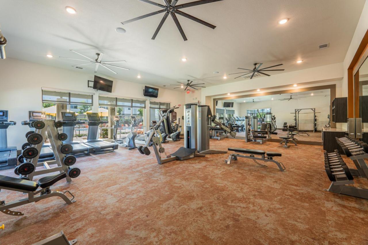 Luxe 3B/2B Getaway - Pool, Gym, Parking, Pet Wash Lejlighed Leander Eksteriør billede